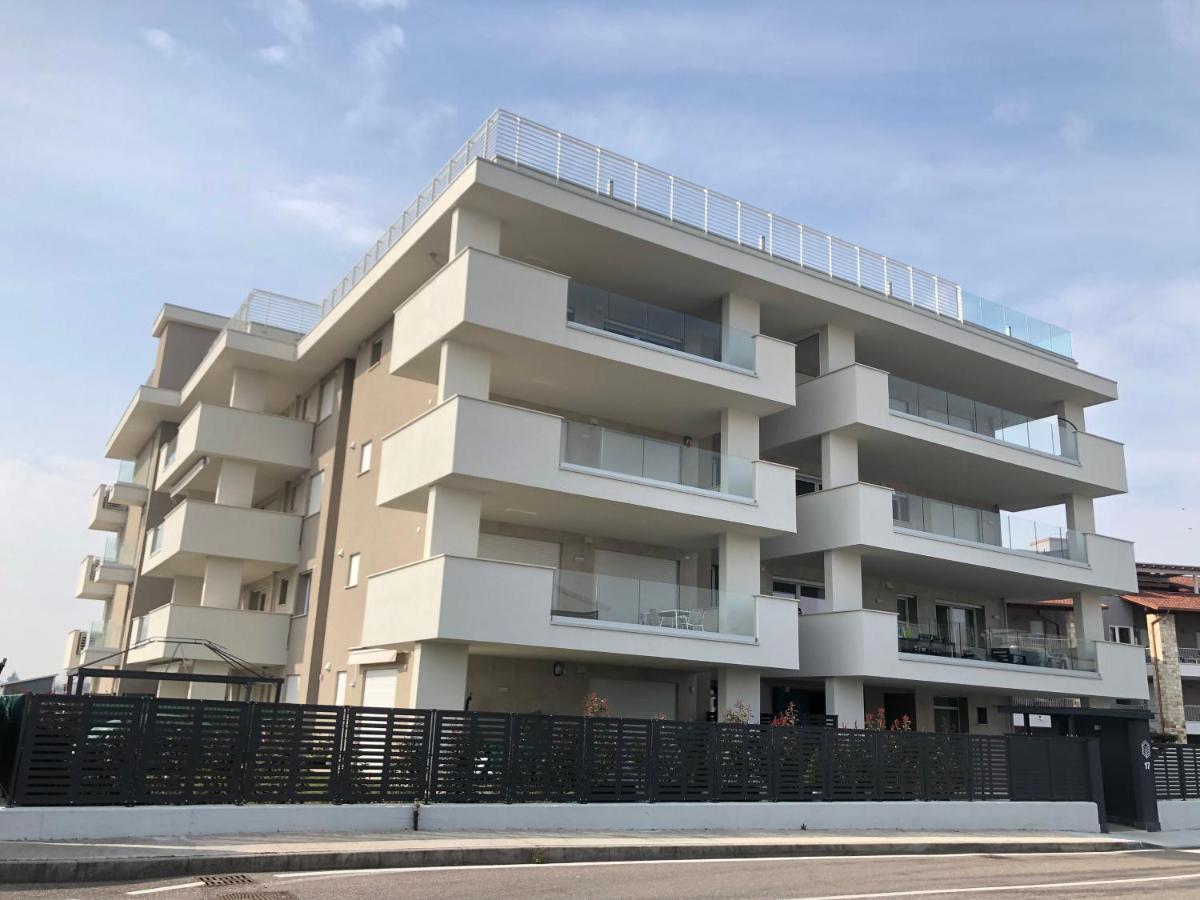 פסקיארה דל גארדה Opalia Residence - Stella Garda Lake Lifestyle מראה חיצוני תמונה